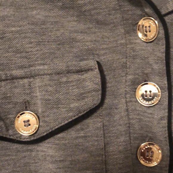 Burberry 3/4 sleeve xs $100 - Picture 3 of 3
